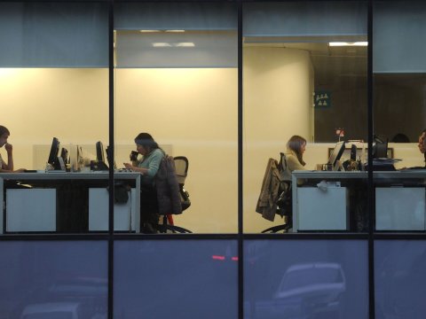 Azərbaycanda hansı universitetlərin məzunları iş tapa bilir... - ARAŞDIRMA