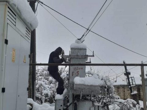 Qar Cəlilabadın 90 kəndini işıqsız qoydu - FOTO