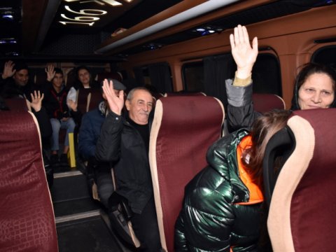 Daha 30 ailə Füzuliyə QAYIDIR