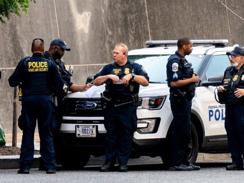 Tanınmış jurnalist GÜLLƏLƏNİB