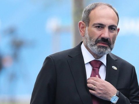 Paşinyan Gürcüstana gedir