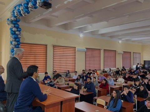 İlk dəfə səs verəcək tələbələr üçün seminar keçirildi