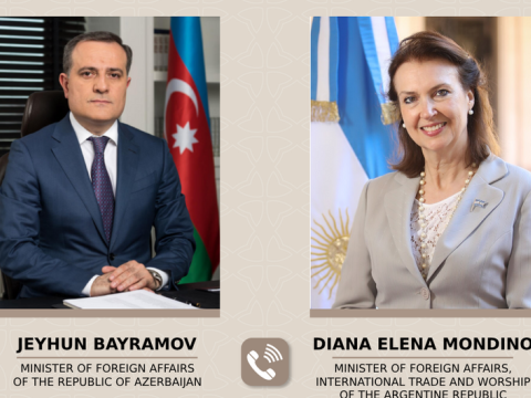 Ceyhun Bayramov argentinalı həmkarı ilə müzakirələr apardı