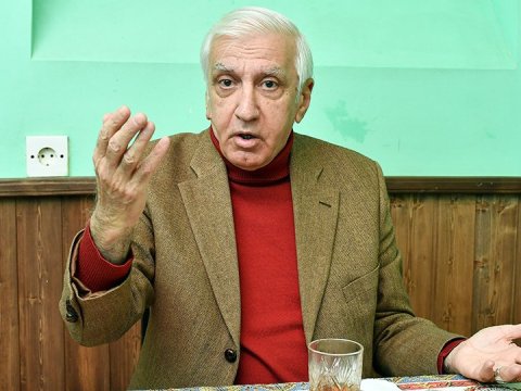 Hər kəs öz tərbiyəsini peşəsinə gətirir - İlham Namiq Kamal 