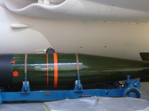 ABŞ Britaniyaya nüvə silahı yerləşdirəcək