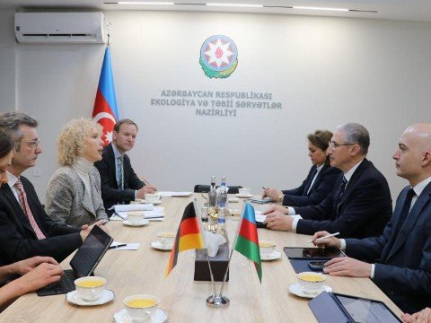 Muxtar Babayev Almaniyanın xarici işlər nazirinin müavini ilə görüşdü