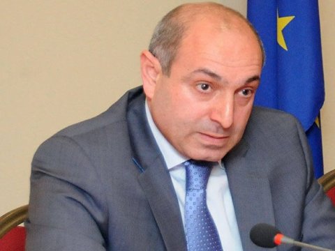 Prezident rektoru TƏLTİF ETDİ