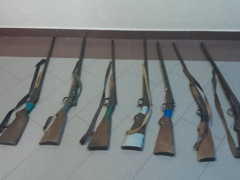 Polisdən əməliyyat - 6 silah ələ keçirildi