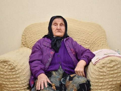 104 yaşlı Rəxşəndə nənə: “Sülhə səs verəcəyəm”