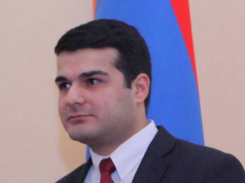 Paşinyan daha bir məmuru işdən çıxardı
