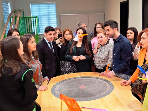 Dərslik ekspertləri ilə görüş - VİDEO