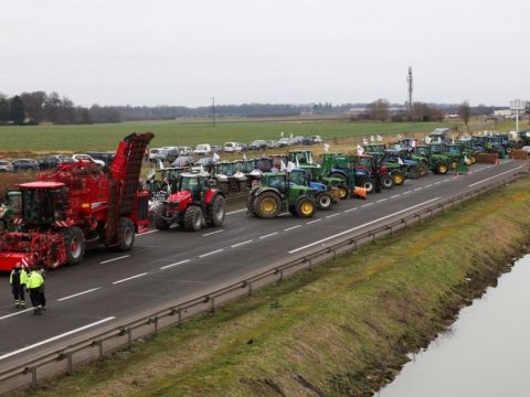 Avropada fermerlərin tətilləri genişlənir