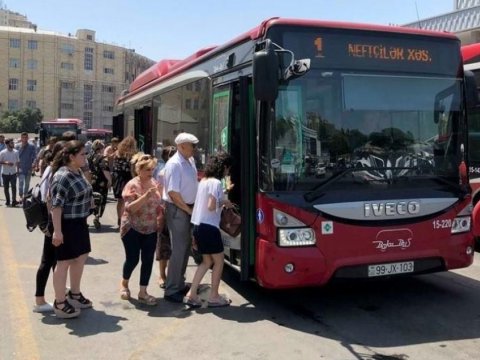 Ötən il 1 milyarddan çox sərnişin daşınıb