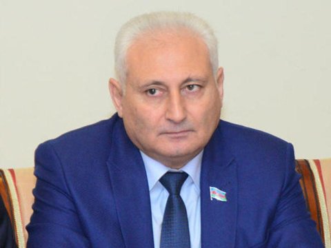 Deputat yollarda sürət həddinin endirilməsinə ETİRAZ ETDİ