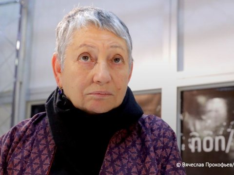 Ukraynaya pul köçürdüyü üçün yazıçının qonorarı verilmədi