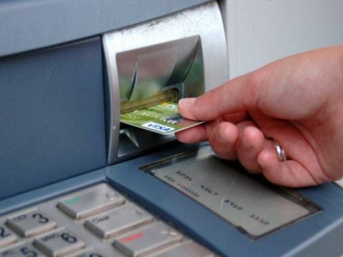 Bank kartından oğurluq edən qardaşlar SAXLANILDI