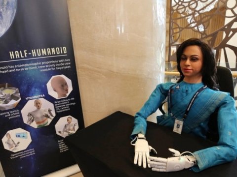 Hindistan kosmosa insanabənzər robot göndərəcək