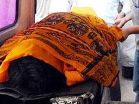 Örüşdə maşınla qadını vurub öldürdü