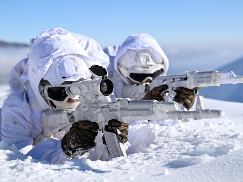 Xüsusi təyinatlılar döyüş əməliyyatları apardılar - VİDEO