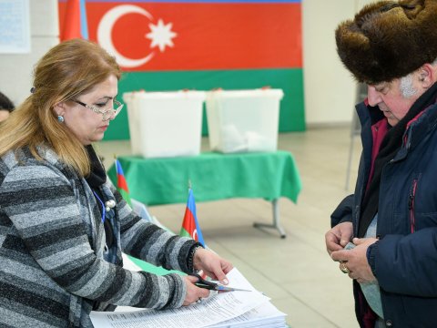 Azərbaycan seçkiləri RƏQƏMLƏRDƏ