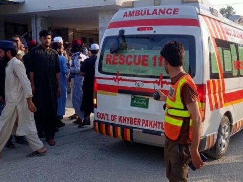 Pakistanda polis məntəqəsinə hücum - 10 ölü, 6 yaralı