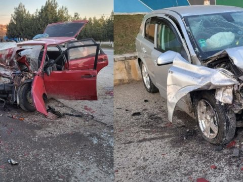 Qusarda minik maşınları toqquşdu - 5 nəfər xəsarət aldı