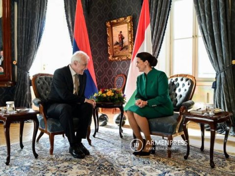 Ermənistan prezidenti macarıstanlı həmkarı ilə GÖRÜŞDÜ