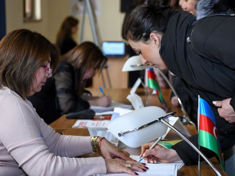 Azərbaycanda prezident seçkiləri BAŞLADI