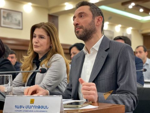 Keçmiş mer deputat olmaq istəyir