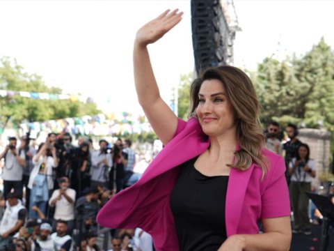 Demirtaşın həyat yoldaşı İmamoğluya RƏQİB OLMAYACAQ