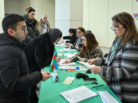 Seçicilərin 38.57 faizi səsvermədə İŞTİRAK EDİB