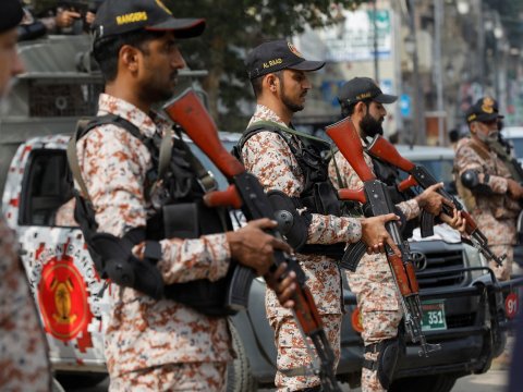 Pakistanda partlayışlar: 28 ölü, 40 yaralı