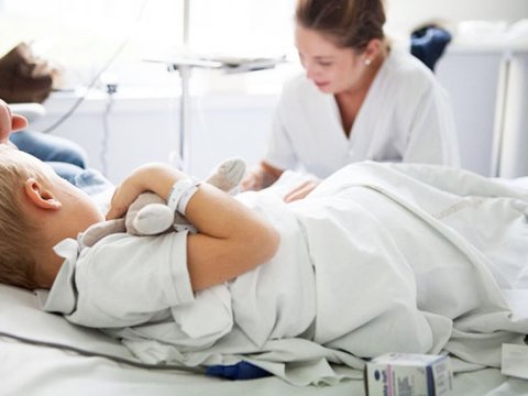 2 gün əvvəl əməliyyat olunan uşaq ÖLDÜ