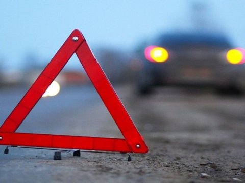 Bakıda maşını qaçırıb, qəza törətdi