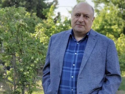 7 fevral dərsləri - El gücü, sel gücü