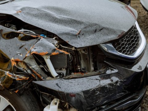 İki avtomobil toqquşdu - Ölən var