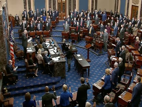 Ukraynaya yardım layihəsi ilk oxunuşda Senatdan keçib