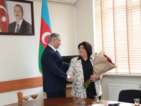 Rövşən Məmmədov Flora Xəlilzadəni AzTV-yə QAYTARDI