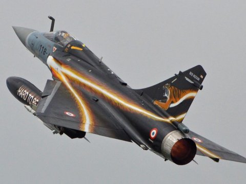 İndoneziya Fransanın döyüş təyyarələrini almaqdan imtina etdi