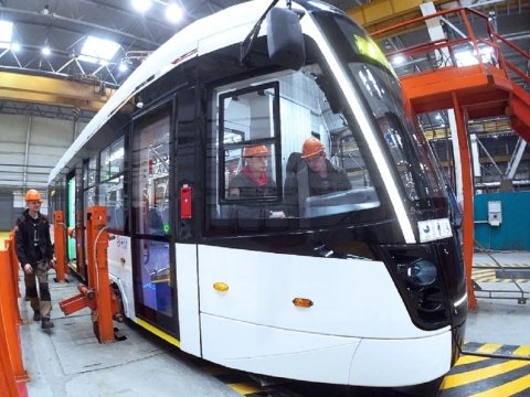 Baş planda nəzərdə tutulan tramvaylar Rusiyadan alınacaq? - AÇIQLAMA