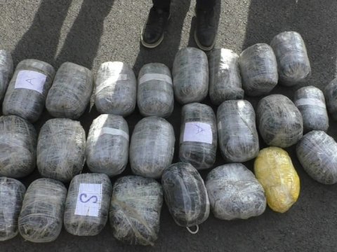Bakıya 53 kiloqram narkotik gətirmək istəyənlər SAXLANILDI