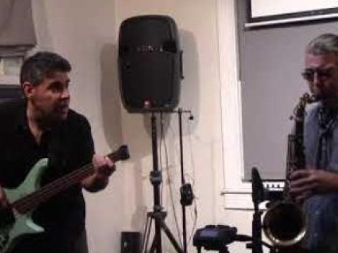 Qara Qarayevin ABŞ-də yaşayan nəvəsinin yeni albomu - FOTO