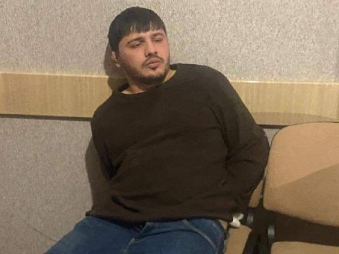 5 ailə üzvünü öldürən Əhməd bir gün əvvəl polis tərəfindən saxlanılıbmış...