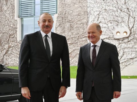 Şolts İlham Əliyevi TƏBRİK ETDİ