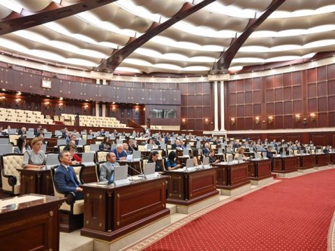 Milli Məclisin sabahkı iclasının GÜNDƏLİYİ