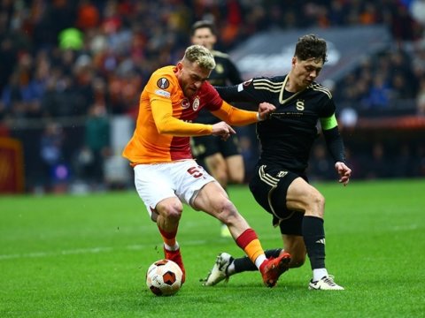 “Qalatasaray” doğma meydanda qələbə qazandı