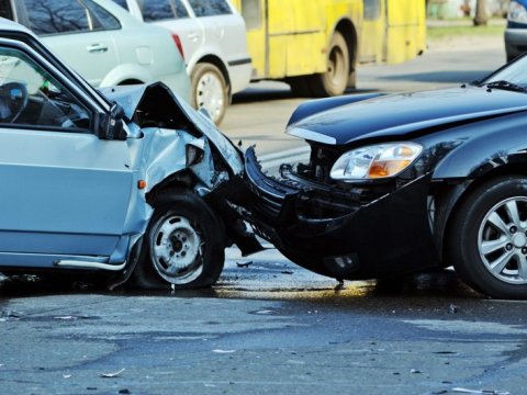 Ana və oğlu yol qəzasında xəsarət aldı