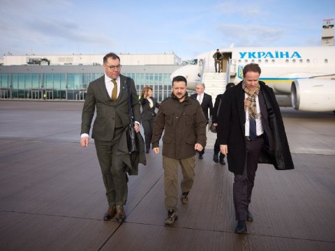 Müharibəni bitirmək və sülhü təmin etmək üçün hər şeyi edirik - Zelenski