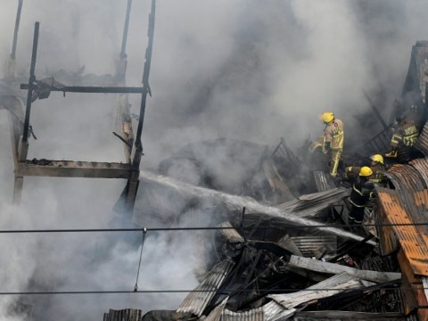 Boya fabrikində yanğın - 11 nəfər öldü 