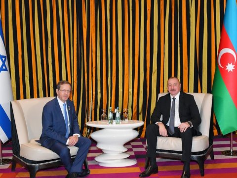 Sizinlə işləməyi səbirsizliklə gözləyirəm - Hersoq